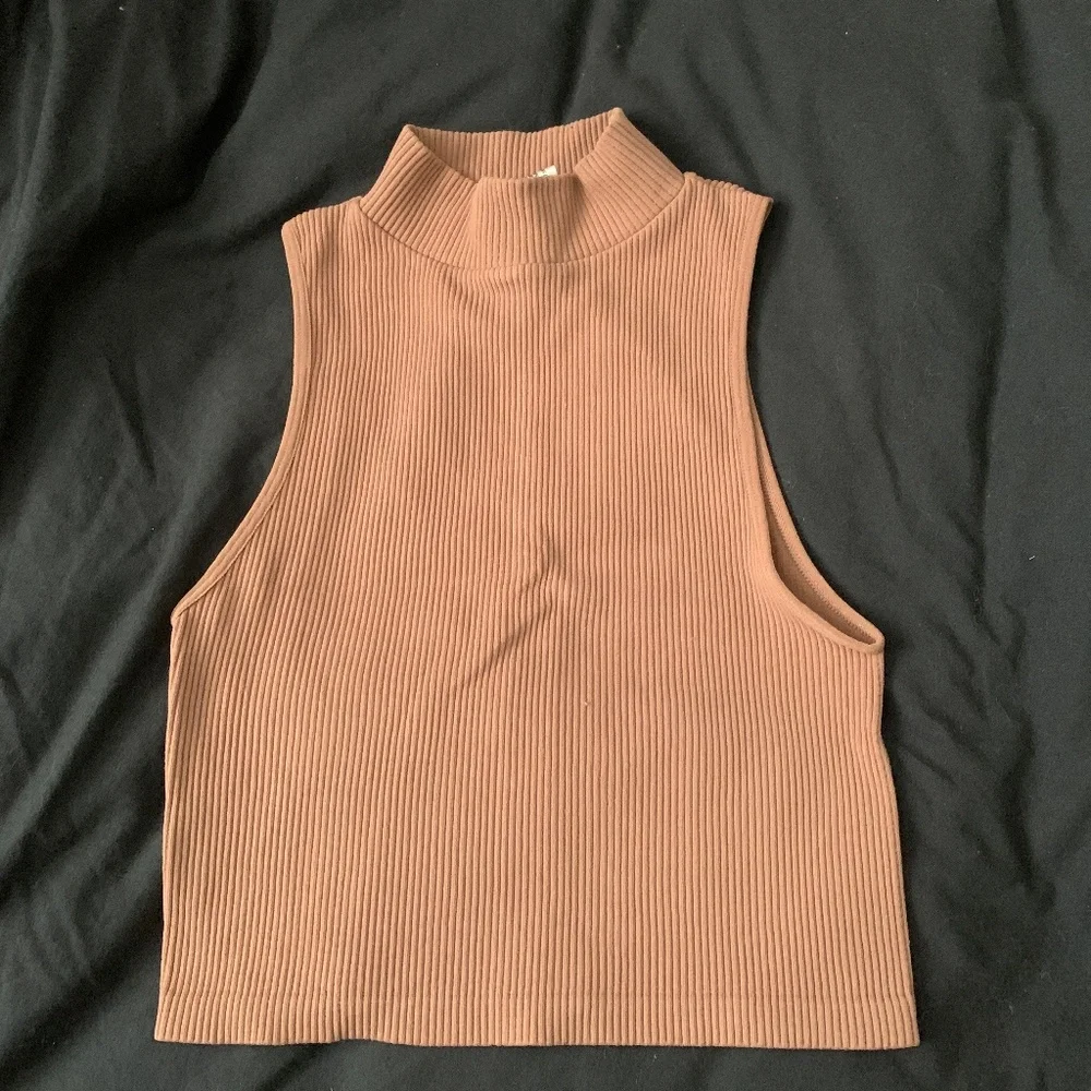 Tank top - Picture 1 of 2